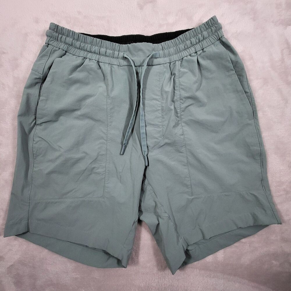 Lululemon Bowline Short Mens Medium Green Stretch Ripstop Athleisure Gym Run
